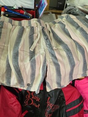 Casual Drawstring Striped Shorts - Pink & Gray 16 W 15 L